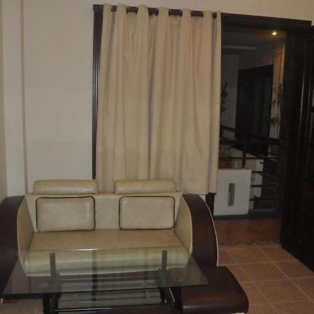 Caroline Hotel Ho Chi Minh City Exterior photo